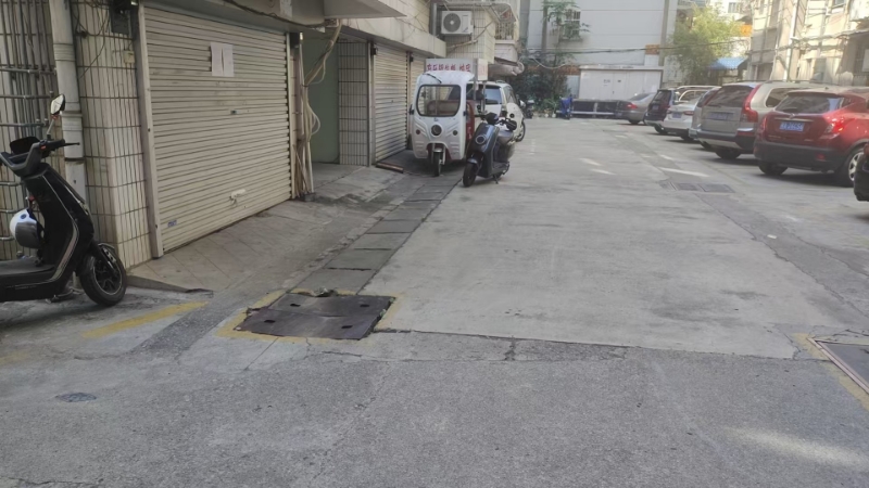 廣西鹽業(yè)集團建政路51號院內車庫招租公告